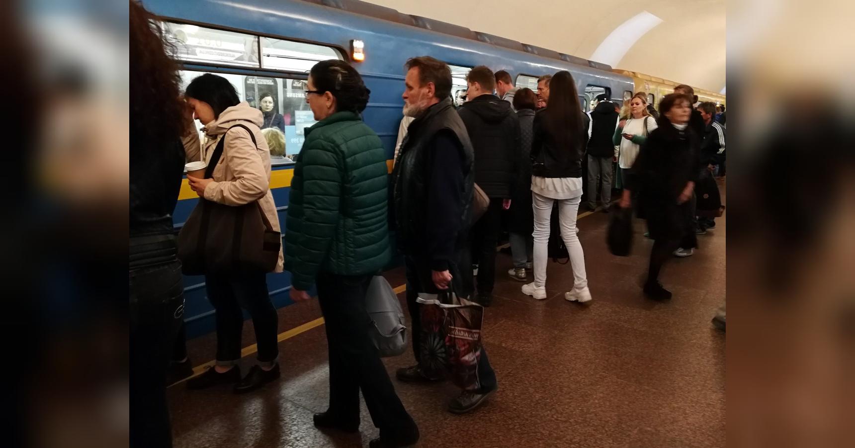 Почему в общественном транспорте блокируется «Карточка киевлянина»?