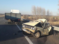 Машину полностью смяло: на трассе под Харьковом произошло смертельное ДТП (фото)