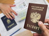 Наползание «русского мира»: журналист объяснил, зачем Путин раздает паспорта украинцам