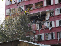 В Тбилиси прогремел мощный взрыв в жилом доме: фото и видео с места ЧП