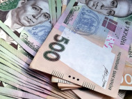 Ушлые мошенницы обманули продавщицу в киевском ТЦ на 2500 гривен: в сеть попало видео аферы