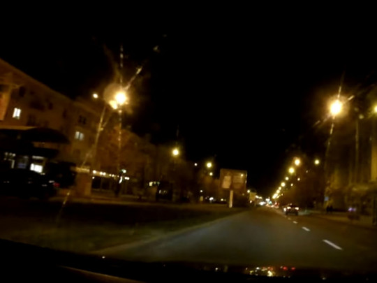 Город-призрак: в сети показали улицы вечернего Донецка (фото)