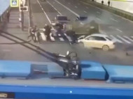 Почти как с Зайцевой: в России два авто влетели в толпу пешеходов (видео)