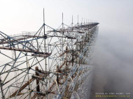 РЛС «Дуга» возле Чернобыля сняли в тумане: фото завораживают