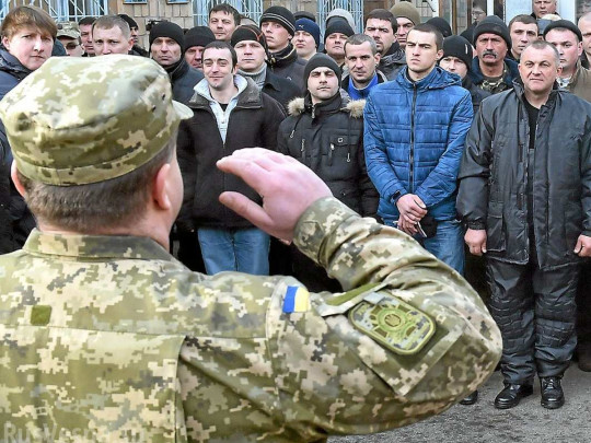 В Украине хотят возобновить призыв на срочную службу в армию с 18 лет: что об этом известно
