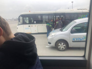 Из аэропорта «Киев» эвакуировали пассажиров: детали и фото с места ЧП