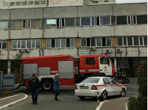 В Киеве вспыхнул пожар в больнице скорой помощи (фото)