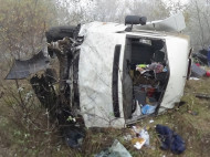 Автобус с украинцами попал в жуткое ДТП в Венгрии: фото с места аварии