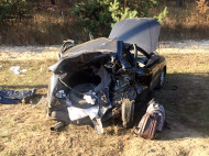 Водитель не заметил авто впереди: эксклюзивные фото с места смертельной аварии под Киевом