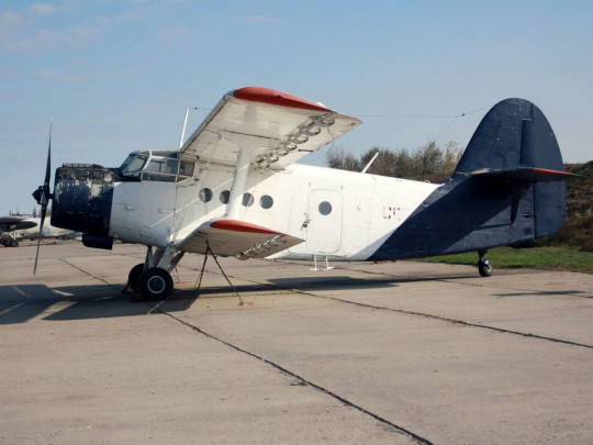 Волонтер подарил самолет Ан-2 авиаторам ВМС Украины 