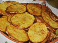 Хрустящие картофельные чипсы «Улыбка фортуны»: легкий рецепт (фото)