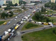 В Киеве на Броварском проспекте ограничили движение транспорта: схема ремонта