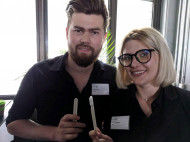 Ручка зубной щетки сделана из бумаги: украинцы победили в конкурсе экологических стартапов