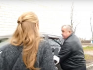 Под Киевом сельский голова решил жестко наказать журналистов за вопрос о коррупции: что из этого вышло (видео)
