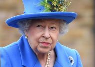 Истерика принца Гарри и ложь принца Эндрю: королева уже не в состоянии держать семью под контролем – СМИ 