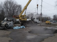 В России два человека сварились заживо, когда их машина провалилась в яму с кипятком (фото, видео) 