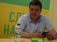 Скандал вокруг "слуги народа" Иванисова: СМИ настаивают на его судимости за изнасилование, сам нардеп отрицает