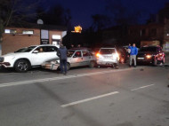 Стрельба и таран авто в центре Днепра: появились новые детали и видео с места происшествия