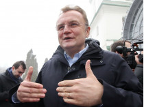 Суд хочет от Садового миллион: мэру Львова избрали меру пресечения
