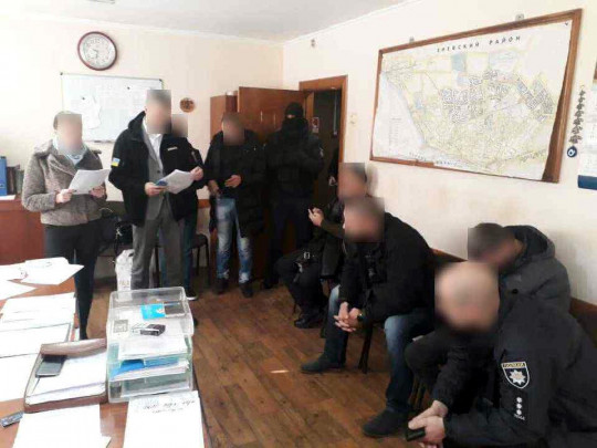 Увезли с работы и жестоко избили: одесские полицейские издевались над задержанным (фото)