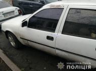На Днепропетровщине водитель врезался в полицейский автомобиль и напал на патрульного