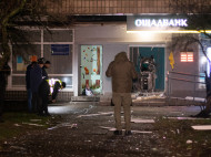 Иностранец и киевлянин-наркоман: полиция рассказала подробности о подрывниках отделения "Ощадбанка" (фото)