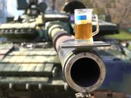 "Пивной челлендж": Харьковский бронетанковый ответил на вызов львовян (мощное видео)