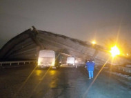 В России рухнуло 200 метров моста: в сеть попало фото и видео