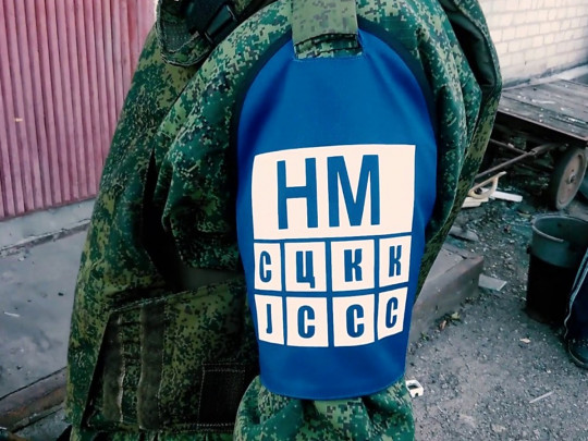 Би-би-си рассказала, как боевики «ЛНР» хозяйничают на украинской территории под видом представителей СЦКК