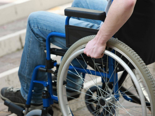 Рада причислила людей на инвалидных колясках к участникам дорожного движения: какие права они получат