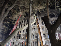 Здание сгоревшего колледжа в Одессе