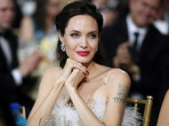 Заработал поцелуй Анджелины Джоли: парень смог встреться со звездой благодаря своей смекалке (фото)
