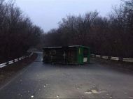 На оккупированном Донбассе перевернулся пассажирский автобус, есть пострадавшие (фото)