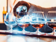 Быстрая всасываемость: ученые предупредили о самых опасных алкогольных напитках