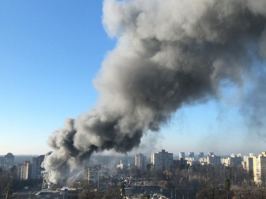 В Киеве горела многоэтажка на Подоле, есть жертвы