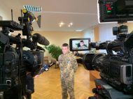 Пожертвовал рукой ради спасения детей: в Днепре наградили подростка, предотвратившего трагедию (фото)