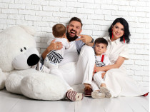 Григорий Герман с женой и детьми