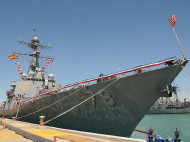 Ракетный эсминец НАТО вошел в Одесскую гавань (фото)