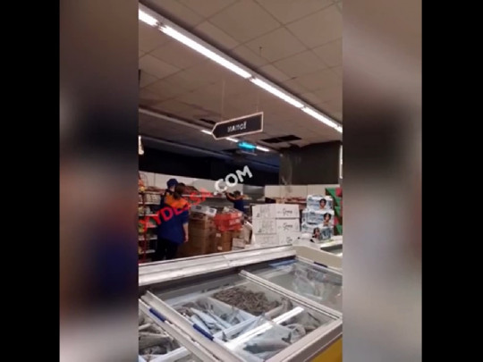 супермаркет затопило кипятком