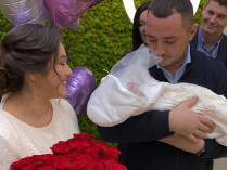 Наталка Карпа и Евгений Терехов с новорожденной дочкой