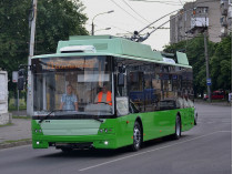 В Харькове водитель троллейбуса напал на пассажиров с монтировкой