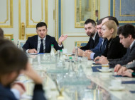 Зеленский отложил децентрализацию: что произошло