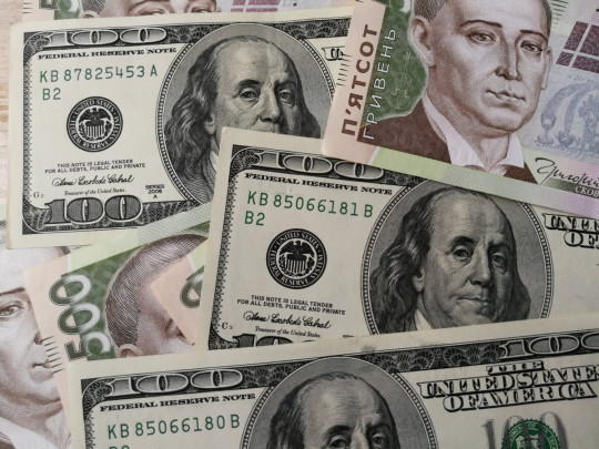 Падающий доллар резко пошел вверх: курс НБУ на 9 января