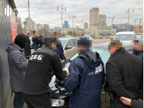 Киевский полицейский приехал за взяткой аж во Львов (фото)