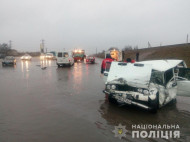 Под Херсоном пьяный водитель крутого внедорожника стал виновником жуткой аварии и скрылся