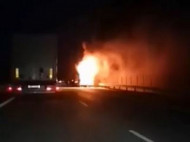 В Польше на ходу загорелся автобус из Украины: фото и видео ЧП