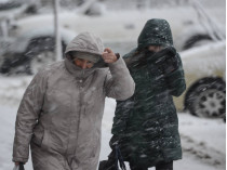 Морозы, снег и ветер: синоптики уточнили прогноз на выходные 