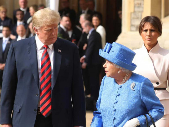 Трамп и королева Елизавета