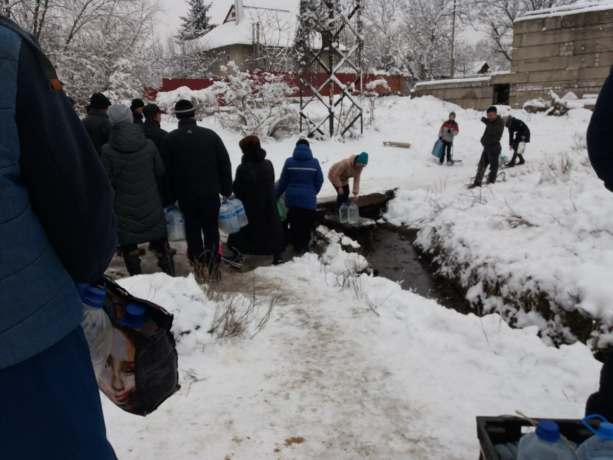 Русский мир поздравил с новым годом»: появились грустные фото  оккупированного Алчевска - «ФАКТЫ»