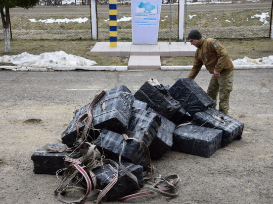 Новый рекорд: на Буковине задержали крупную партию контрабандных сигарет (фото, видео)